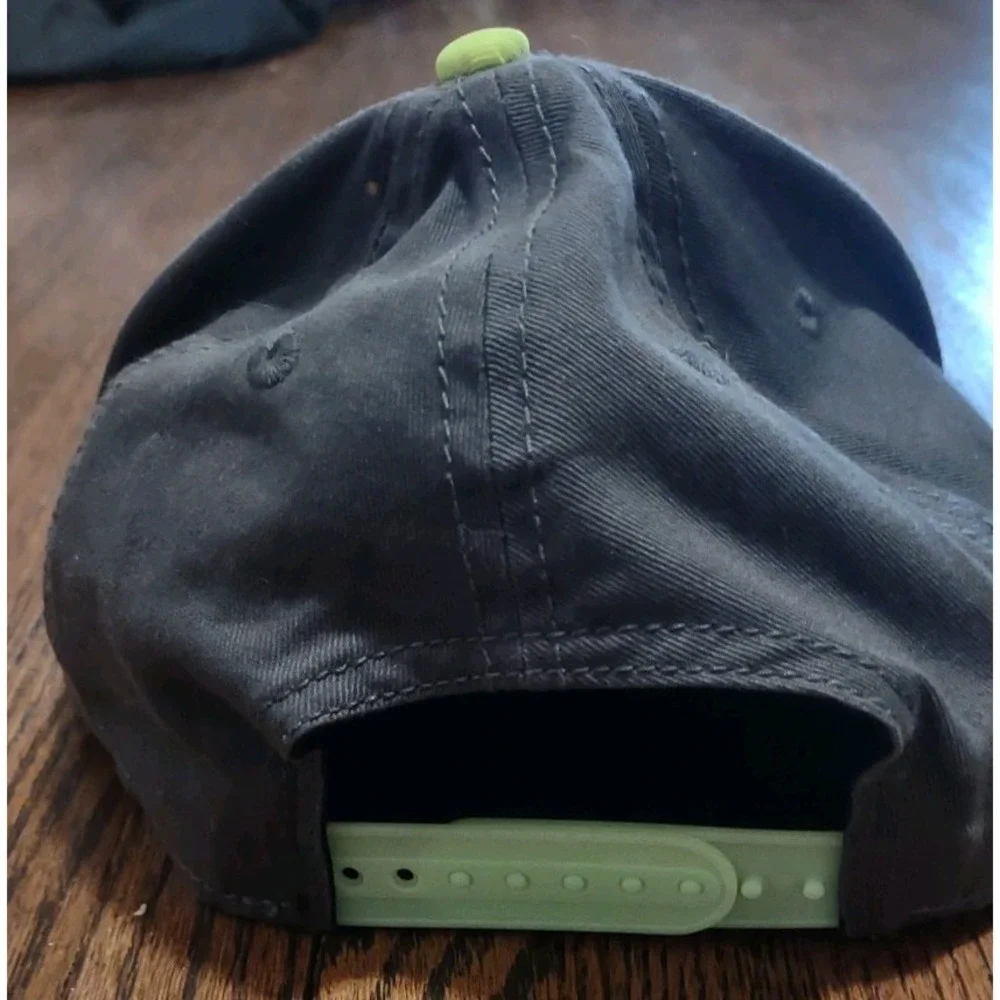 DC Comics Batman Hat Youth Boys Charcoal Grey Neon Lime Green Snapback Cap